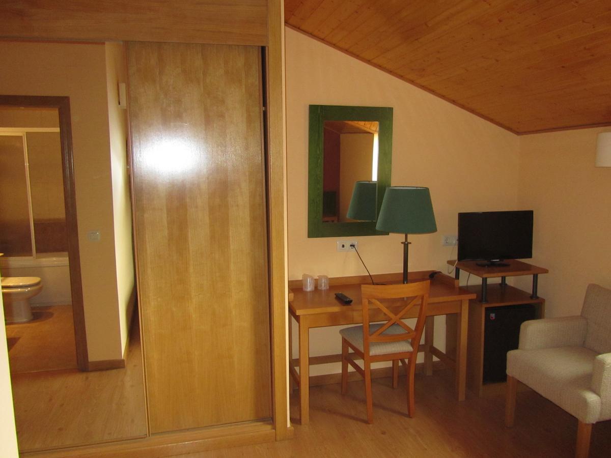 Hotel Galayos โอยอส เดล เอสปีโน ภายนอก รูปภาพ