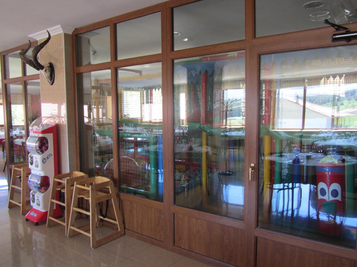 Hotel Galayos โอยอส เดล เอสปีโน ภายนอก รูปภาพ