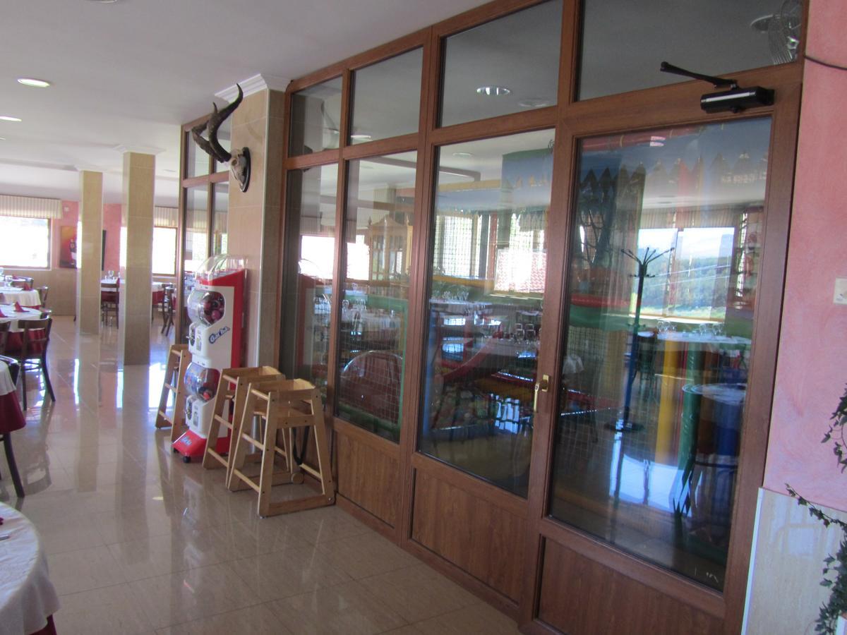 Hotel Galayos โอยอส เดล เอสปีโน ภายนอก รูปภาพ