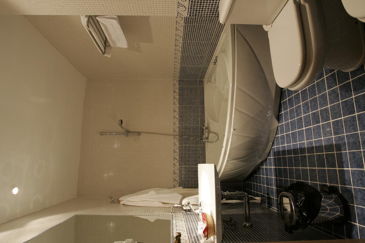 Hotel Galayos โอยอส เดล เอสปีโน ภายนอก รูปภาพ